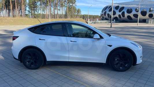 Tesla Model Y I