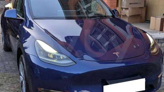 Tesla Model Y I