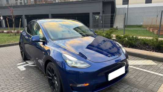 Tesla Model Y I