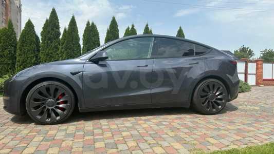 Tesla Model Y I