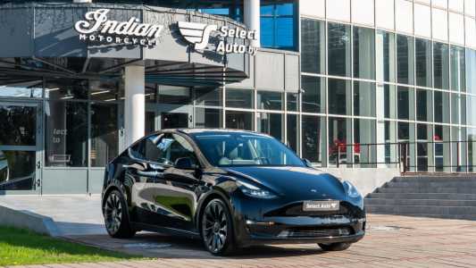 Tesla Model Y I