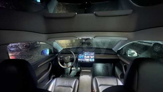 Tesla Model Y I