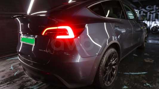 Tesla Model Y I