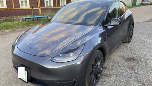 Tesla Model Y I