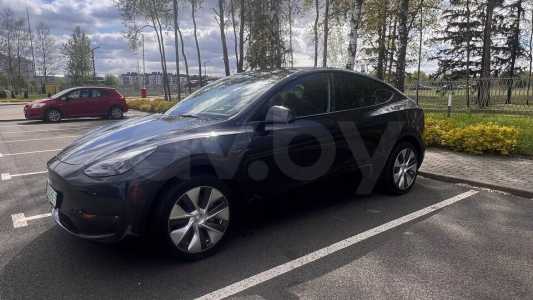 Tesla Model Y I