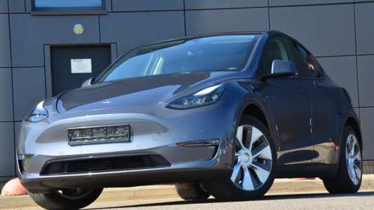 Tesla Model Y I