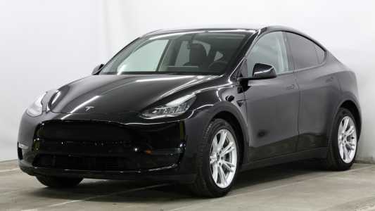 Tesla Model Y I