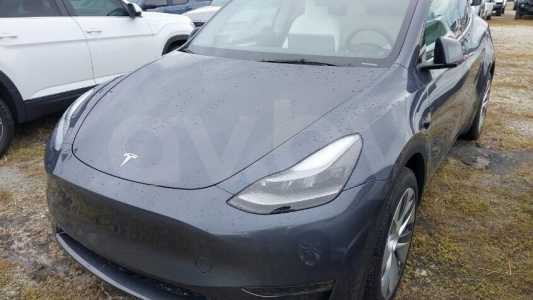 Tesla Model Y I