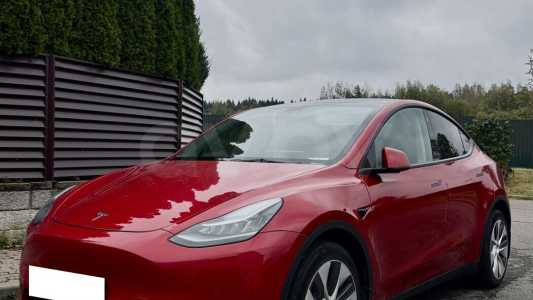 Tesla Model Y I