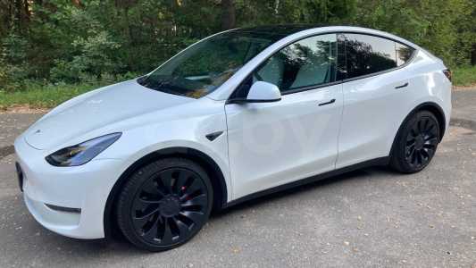 Tesla Model Y I