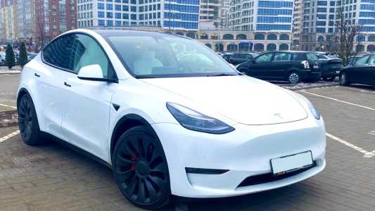Tesla Model Y I