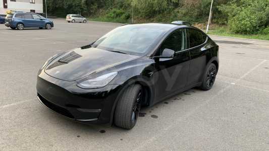 Tesla Model Y I