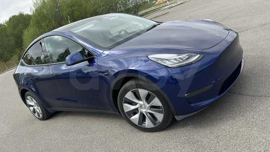 Tesla Model Y I