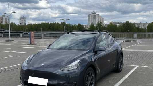 Tesla Model Y I