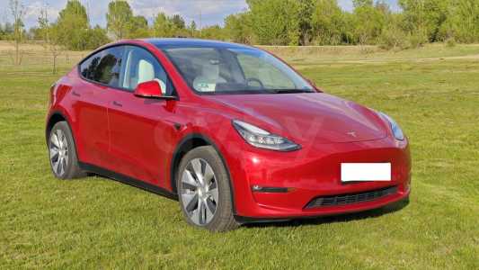 Tesla Model Y I