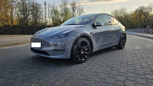 Tesla Model Y I