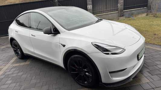 Tesla Model Y I