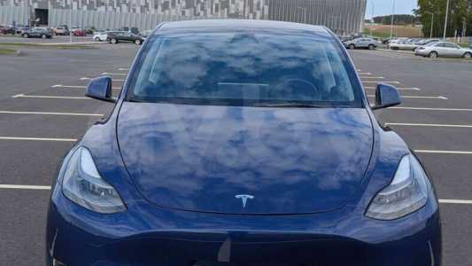 Tesla Model Y I