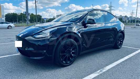 Tesla Model Y I