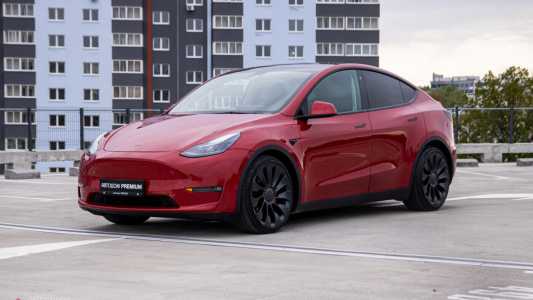 Tesla Model Y I
