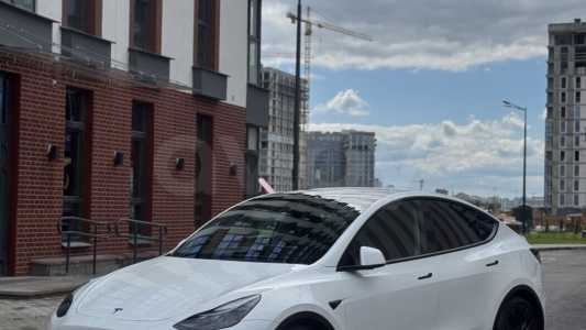 Tesla Model Y I