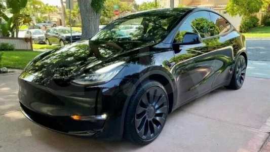 Tesla Model Y I