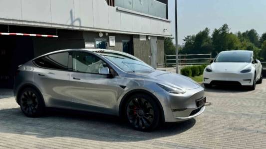 Tesla Model Y I