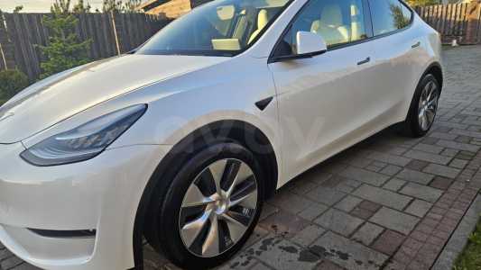 Tesla Model Y I