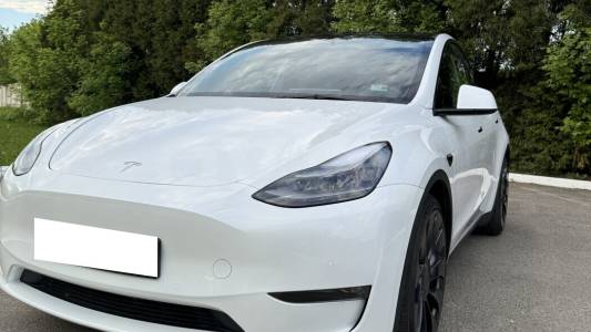 Tesla Model Y I