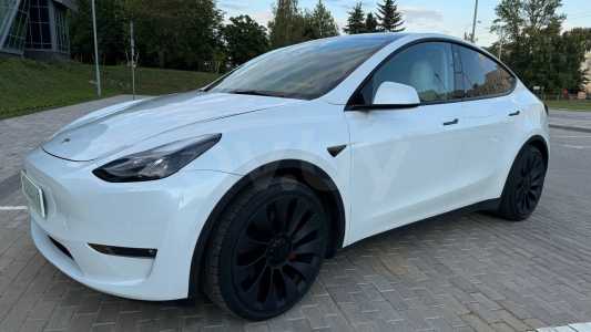 Tesla Model Y I