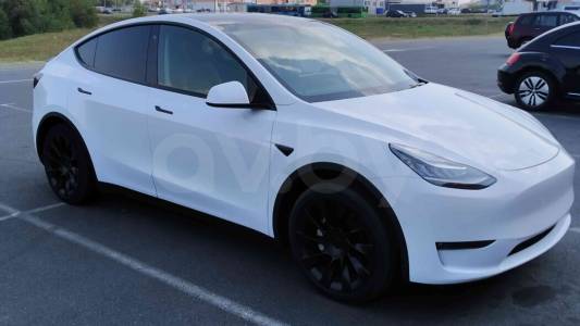 Tesla Model Y I