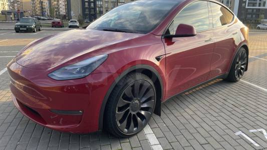 Tesla Model Y I