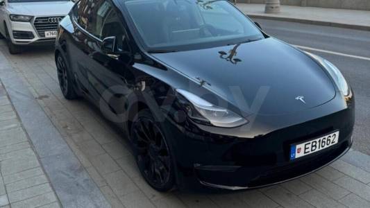 Tesla Model Y I