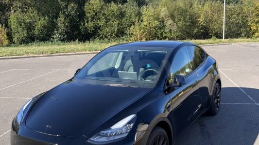 Tesla Model Y I