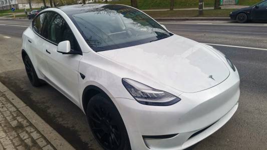 Tesla Model Y I