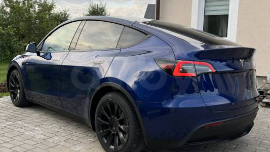 Tesla Model Y I