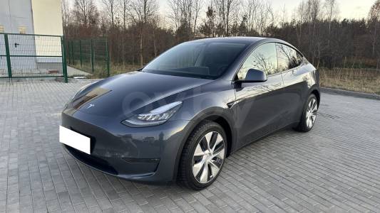 Tesla Model Y I