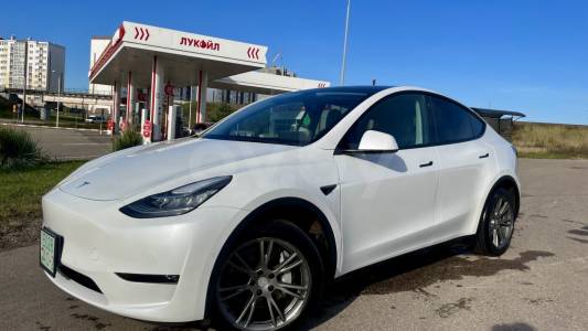 Tesla Model Y I