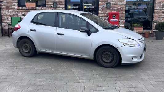 Toyota Auris I (E150) Рестайлинг