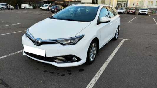 Toyota Auris II (E180)  Рестайлинг, 2015, пробег 79325 км