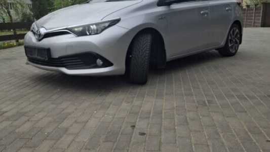 Toyota Auris II (E180) Рестайлинг, 2016, пробег 201000 км Toyota Auris II (E180) Рестайлинг, 2016, пробег 201000 км