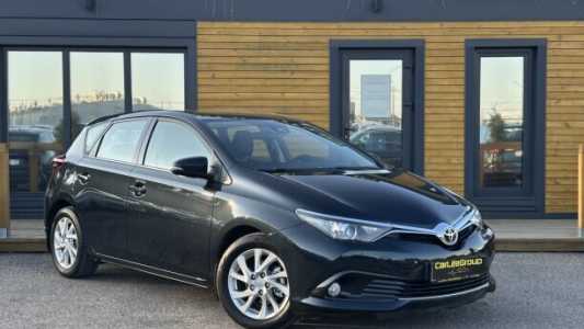Toyota Auris II (E180) Рестайлинг, 2017, пробег 148000 км Toyota Auris II (E180) Рестайлинг, 2017, пробег 148000 км