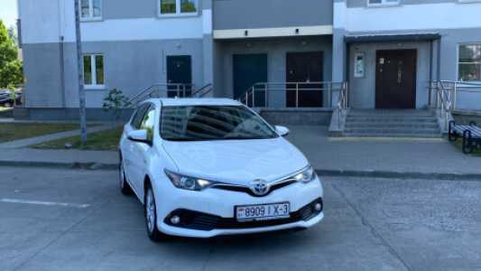 Toyota Auris II (E180) Рестайлинг, 2018, пробег 147000 км Toyota Auris II (E180) Рестайлинг, 2018, пробег 147000 км