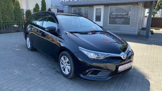 Toyota Auris II (E180) Рестайлинг, 2018, пробег 225000 км Toyota Auris II (E180) Рестайлинг, 2018, пробег 225000 км