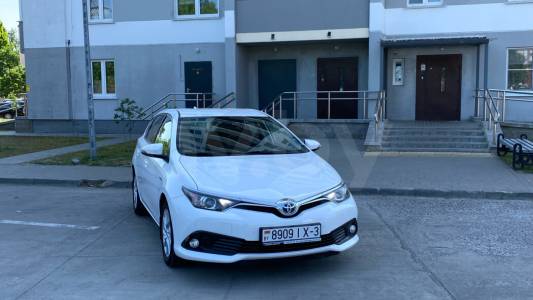 Toyota Auris II (E180) Рестайлинг