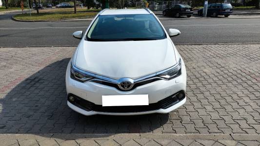 Toyota Auris II (E180) Рестайлинг