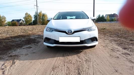 Toyota Auris II (E180) Рестайлинг