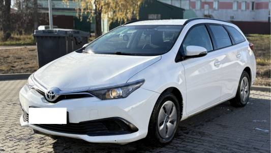 Toyota Auris II (E180) Рестайлинг