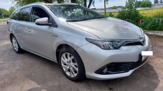 Toyota Auris II (E180) Рестайлинг