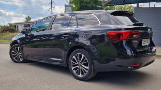 Toyota Avensis III (T270)  2-й рестайлинг, 2015, пробег 175000 км